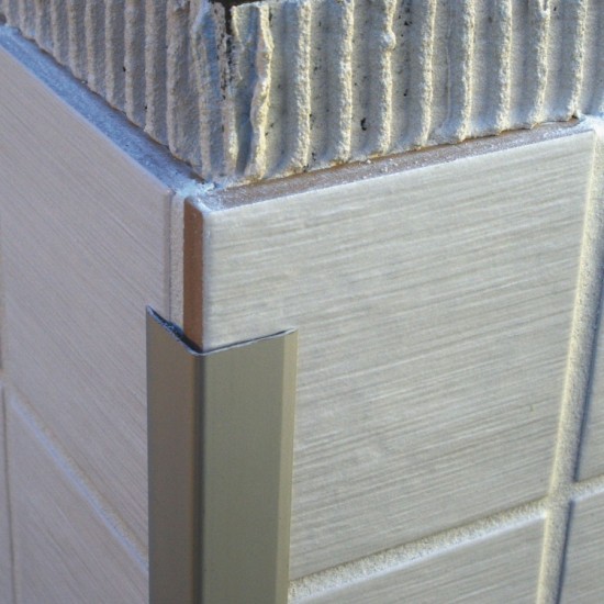 Aluminium retro-fit corner protector